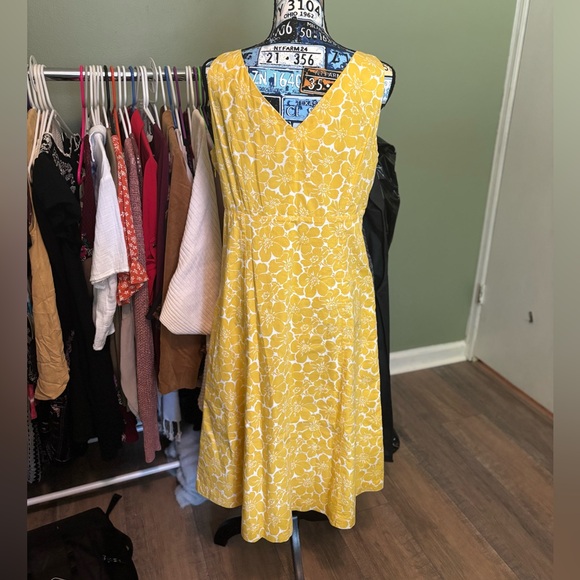 Boden Yellow Floral Midi Dress - Picture 2 of 3